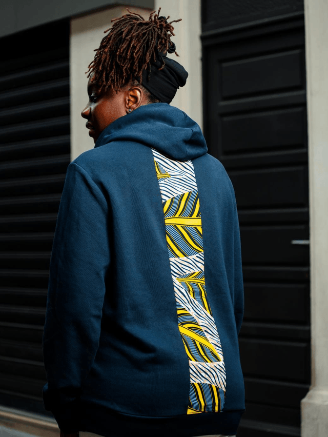 Sweat capuche bleu marine 